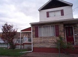 922 Robinson St, Mc Kees Rocks, PA 15136