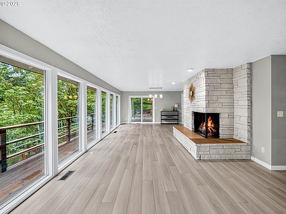5th image of 17701 Overlook Cir