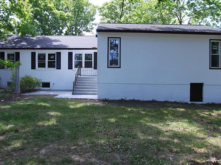 2608 Holly Dr — Photo 4