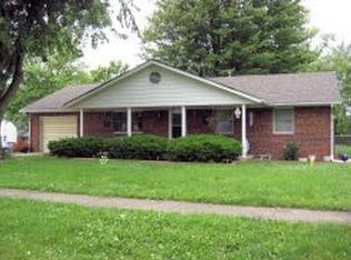 1101 Burnett St, Eldorado, IL 62930