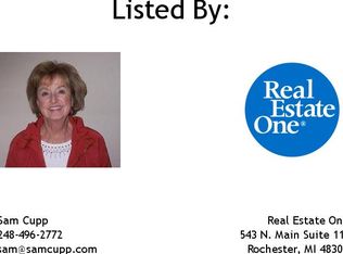 559 Misty Brook Ln, Rochester Hills, MI 48307