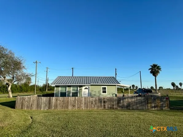 103 S Arch St, Aransas Pass, TX 78336