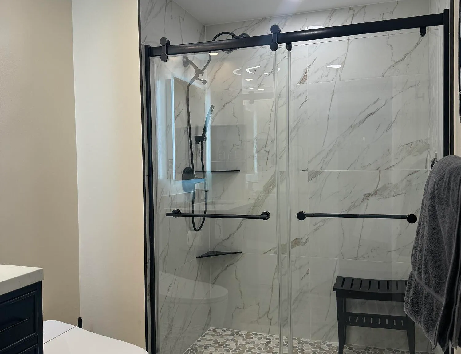 2 bed, 2.0 bath, 1100 sqft, $4,000 — Photo 4