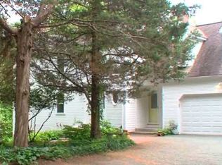 65 Thomas Anthony Rd, Saunderstown, RI 02874