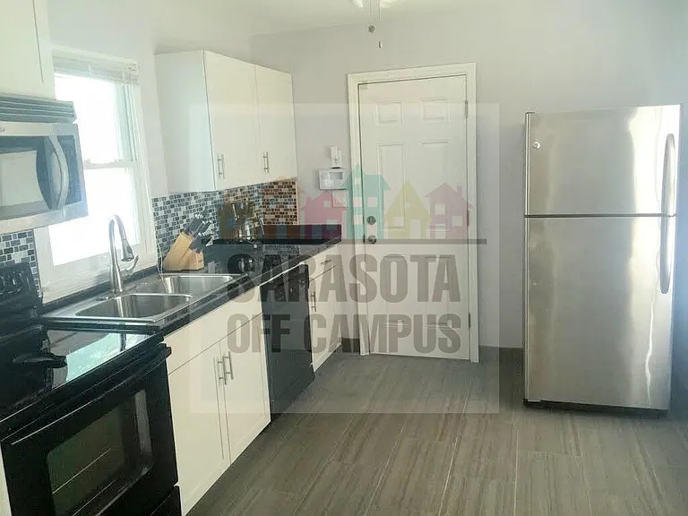 3600 Old Bradenton Rd #A — Photo 6