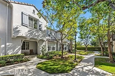 3 bed, 1907 sqft, $4,400 — Photo 1