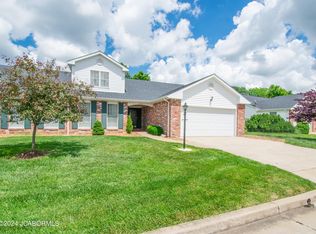 4037 Cambridge Cir, Jefferson City, MO 65109