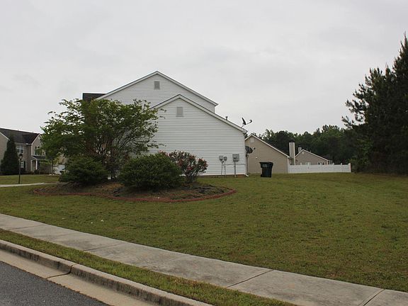 5th image of 2402 Fall Creek Lndg