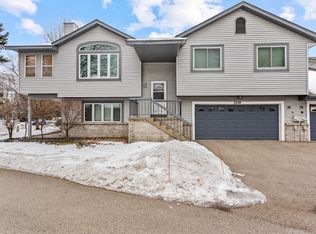 2559 Sumac Cir, White Bear Lake, MN 55110