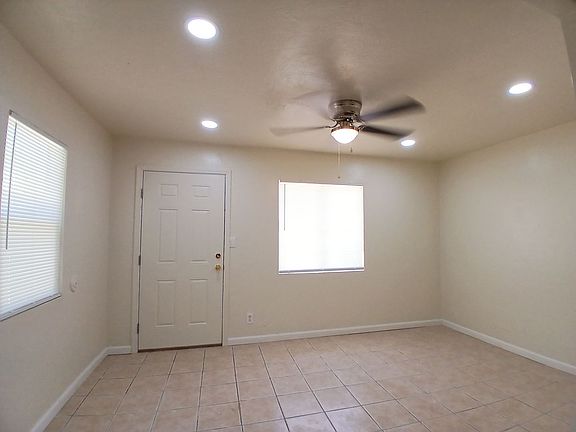 2nd image of 206-212 E B St #210