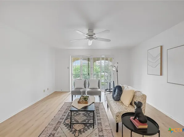 8702 Village Dr APT 1005, San Antonio, TX 78217