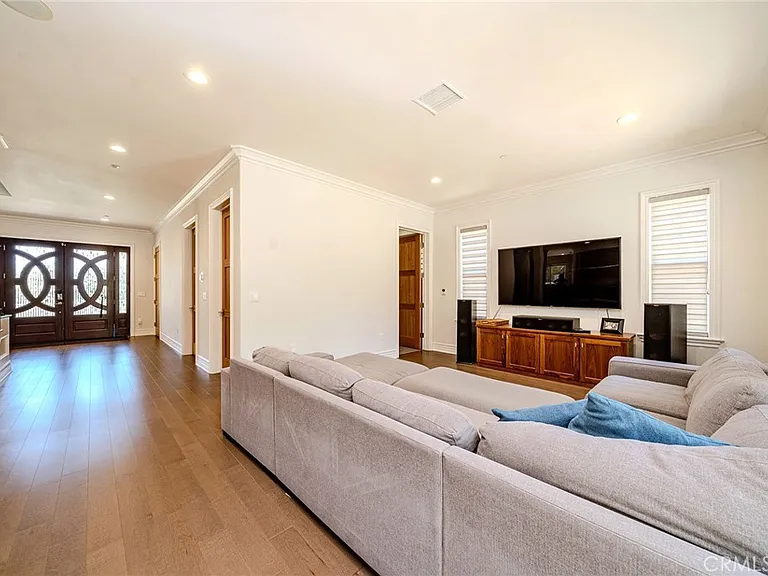 1217 Olive La Canada — Photo 16