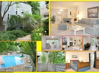 7730 Willow Point Dr, Falls Church, VA 22042