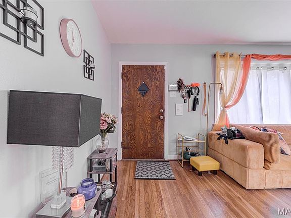 2nd image of 9235 Filibert Dr