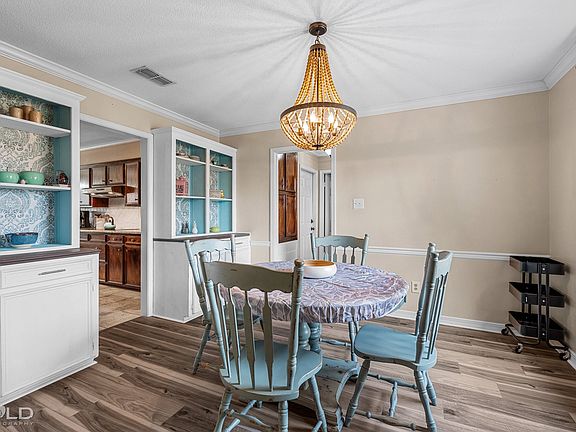 4th image of 2207 Landau Ln