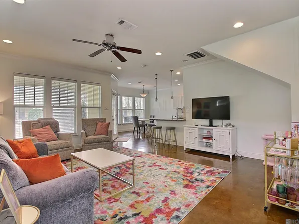 8000 Stonelake Village Ave APT 1801, Baton Rouge, LA 70820