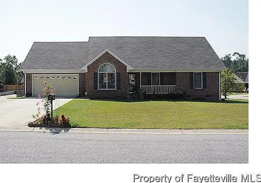 3 bed, 1724 sqft, $1,700 — Photo 1
