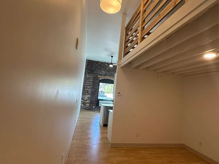 Enger Lofts — Photo 27