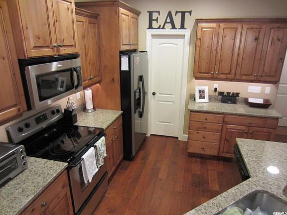 2nd image of 921 N 940 W Unit 37