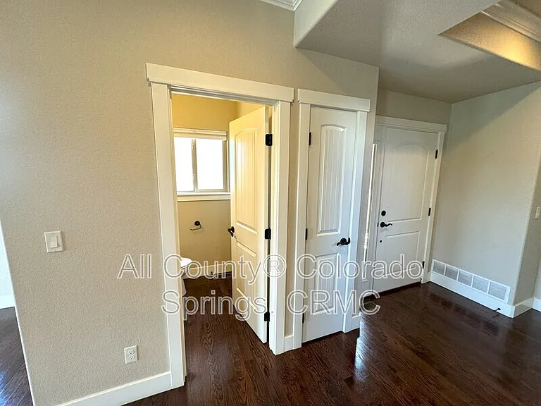 866 Redemption Point — Photo 12