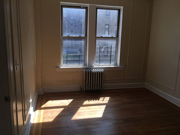 2nd image of 703 W 184th St APT 3B