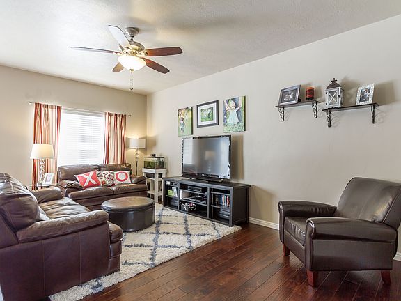 4th image of 4009 W Troon