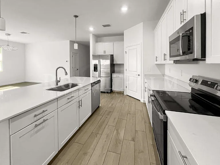 10706 Clementine Pl — Photo 5