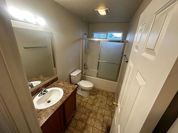 Hallway guest bathroom