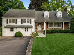 10 Cedar Crest Dr, Westerly, RI 02891