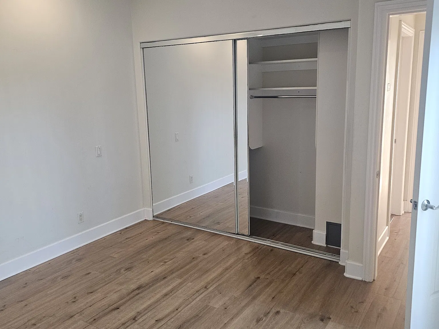 1 bed, $1,800 — Photo 3