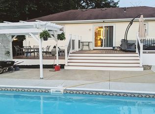 4028 Hopkins Rd, Youngstown, OH 44511