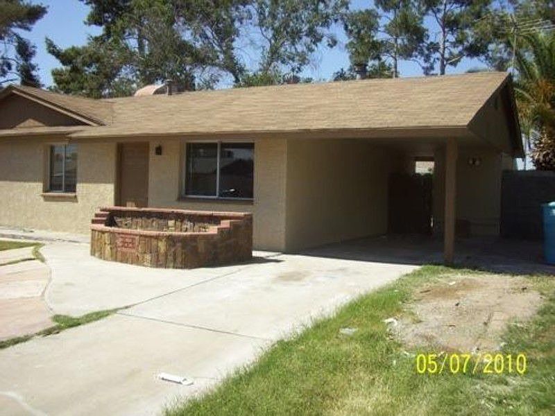 1st image of 3628 E Ludlow Dr