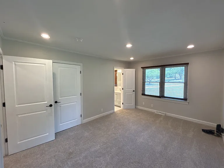 5933 Crestwood Dr — Photo 12