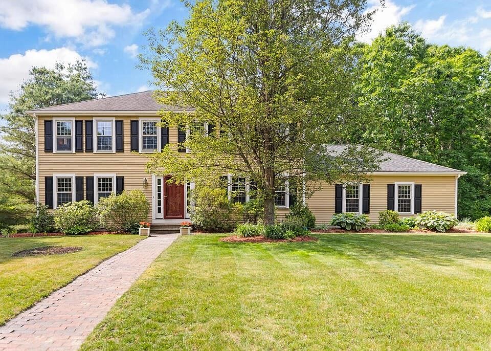 1st image of 25 Beaverbrook Rd