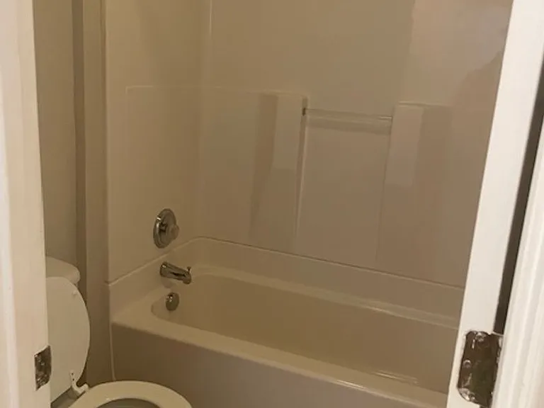 2429 Lorine Dr — Photo 12
