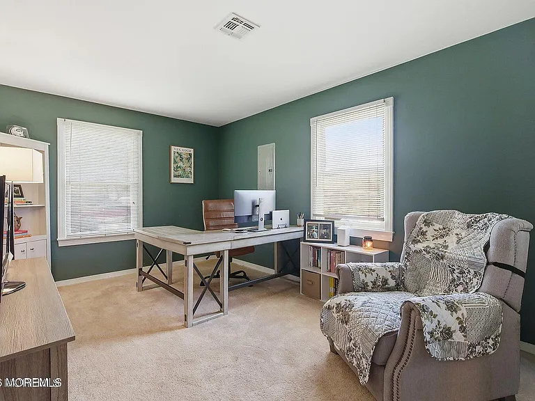 2348 Huckleberry Rd — Photo 14