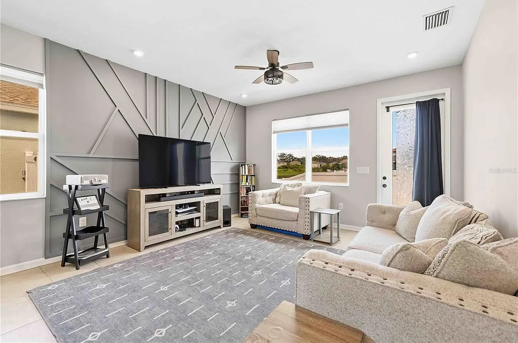 3 bed, 2.0 bath, 1626 sqft, $2,250 — Photo 4