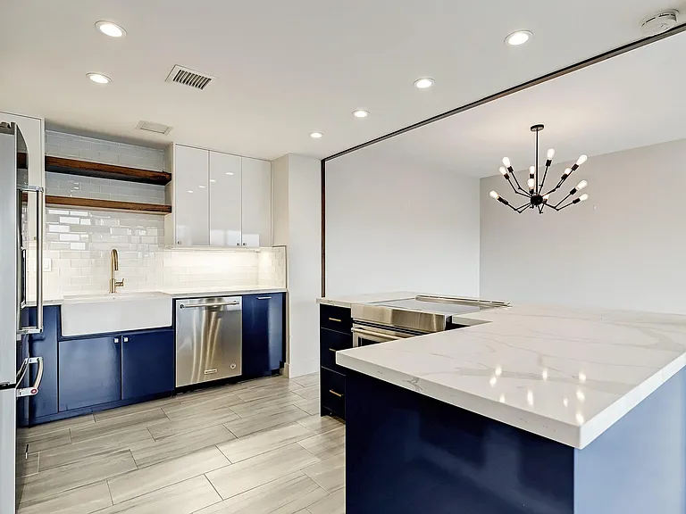 2701 Westheimer Rd #8B — Photo 2