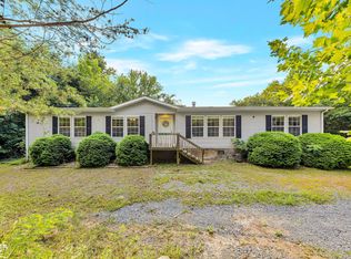 1207 Wright Rd, Newport, TN 37821