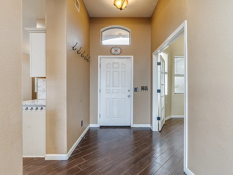 8477 S Camino Bengala — Photo 3