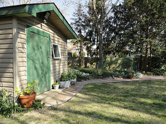 5th image of 612 Westover Ct