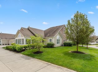 1077 Extraordinary Trl, Greenfield, IN 46140
