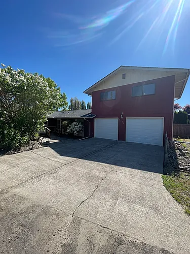 2250 32nd Ave Photo 1