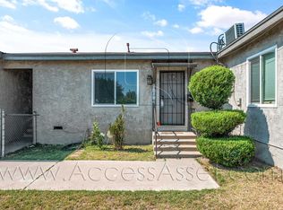 Orange 16702, Fontana, CA 92335