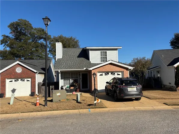 2739 Meadowlark Ln, Northport, AL 35476