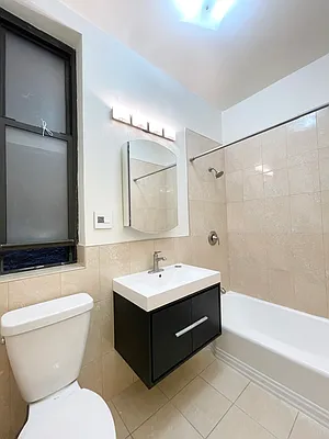 Rented by Lucas X Realty LLC | media 14