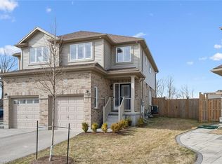 82 John Brabson Cres, Guelph, ON N1G 0G7