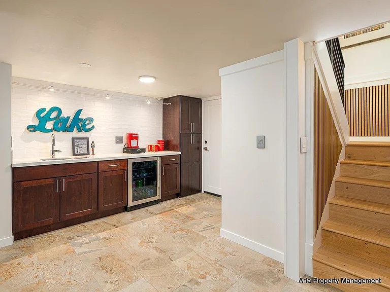 17627 Kelok Rd — Photo 24