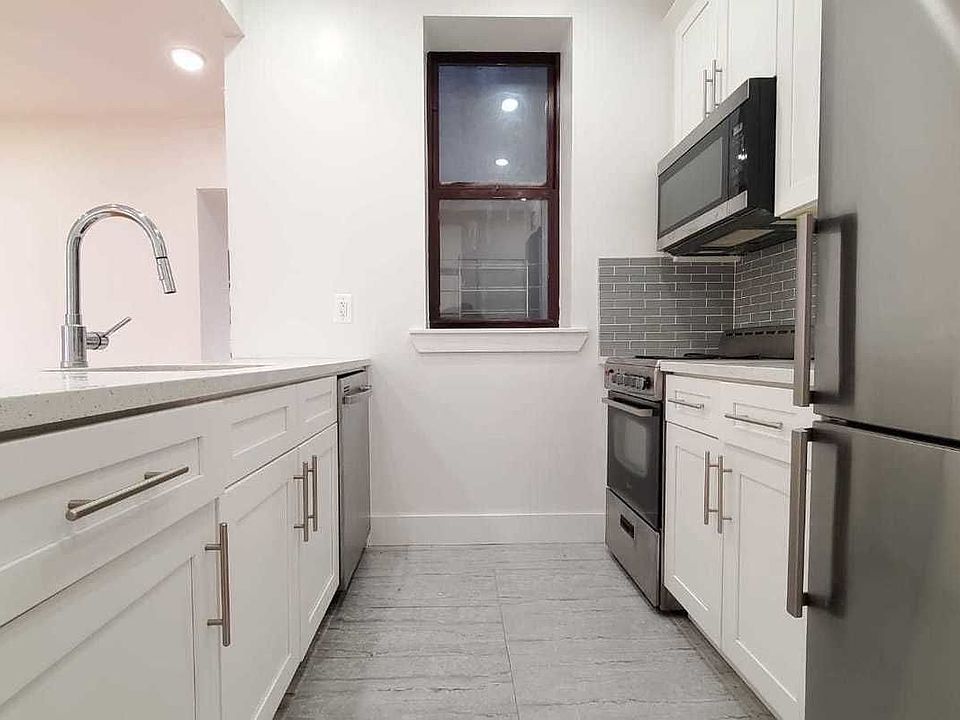 1st image of 100 W 138th St #B3