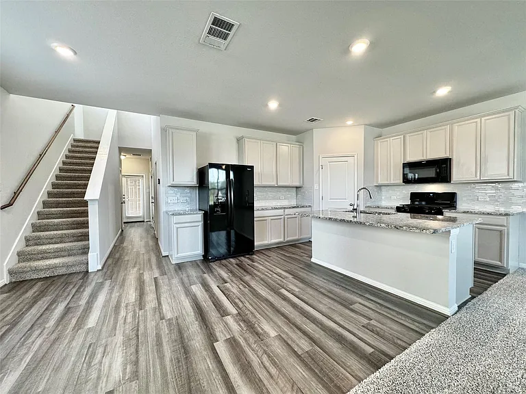 5701 Pleasanton Pkwy — Photo 14